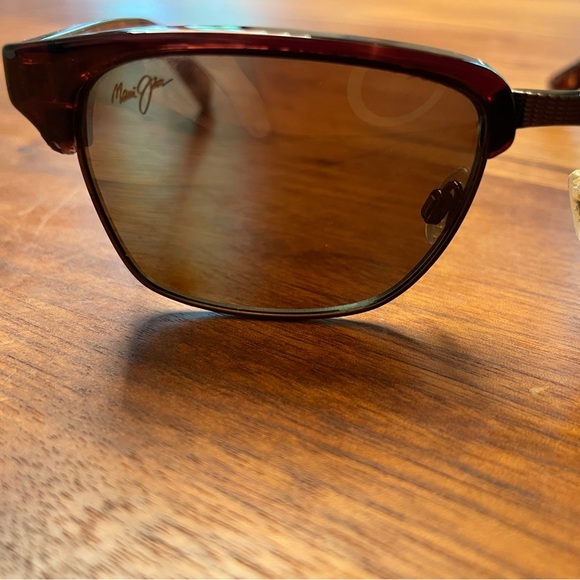 Maui Jim polarized Kawika sunglasses - Picture 7 of 8